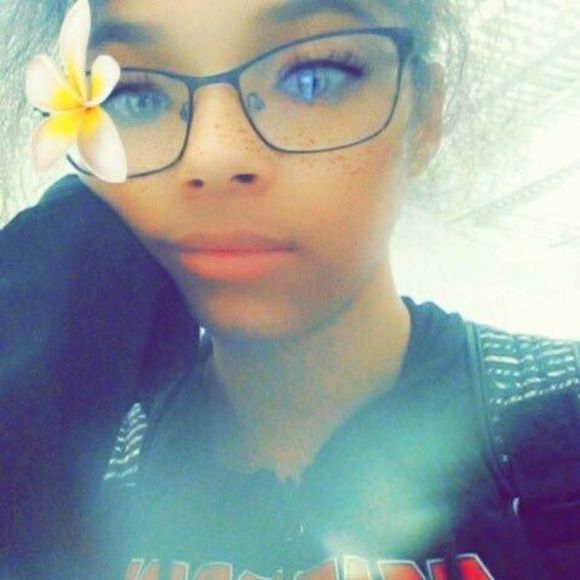 Meet your Posher, Sha - Picture 1 of 1